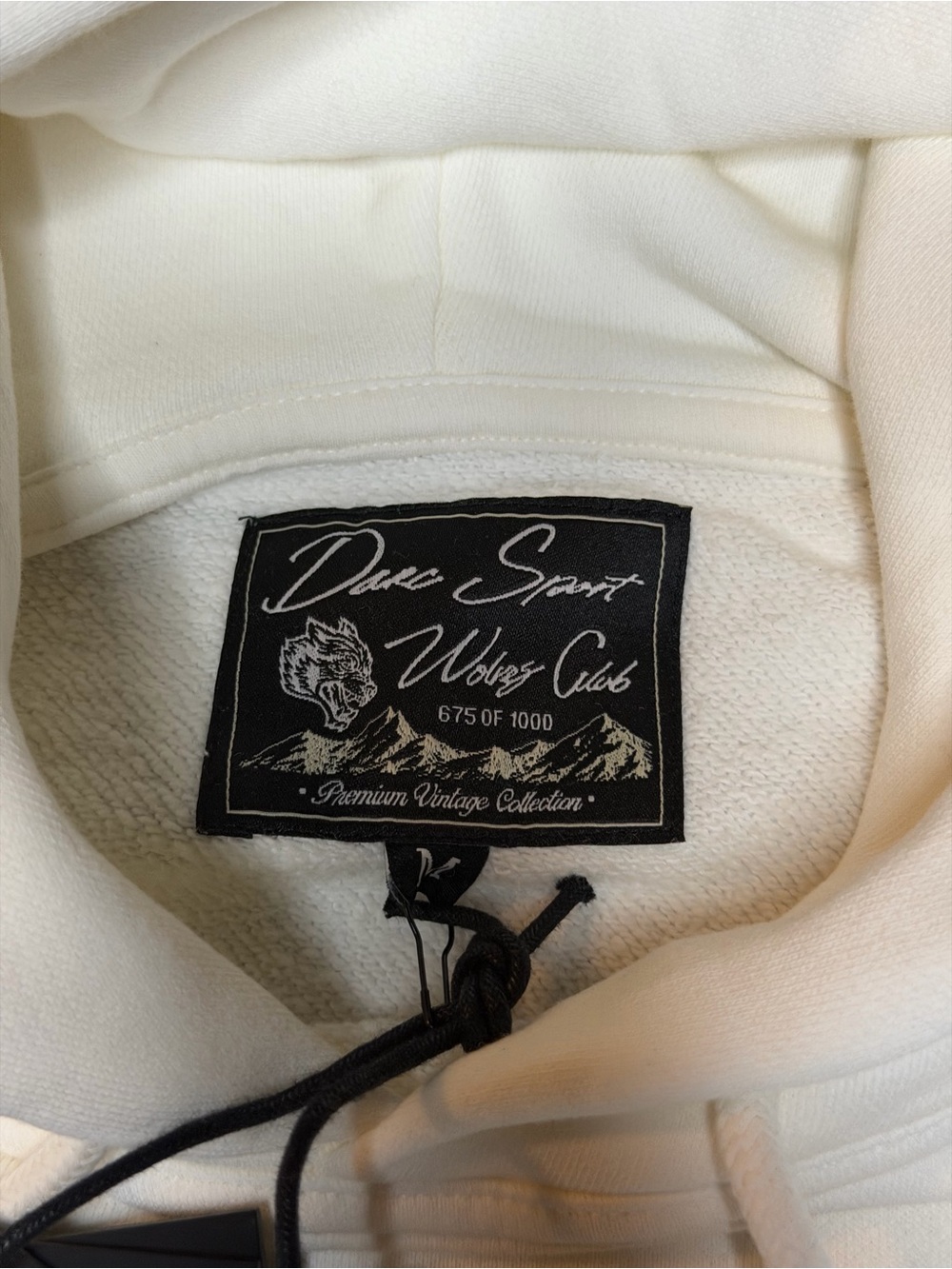 Darc Sport Tale Of Two Wolves Hoodie Size Medium - Picture 4 of 4